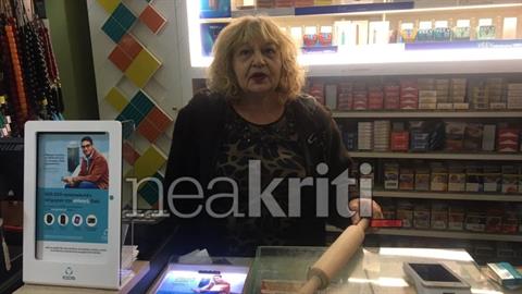 Ατρόμητη 67χρονη κατατρόπωσε ληστή που κρατούσε μαχαίρι με... τον πλάστη της! 